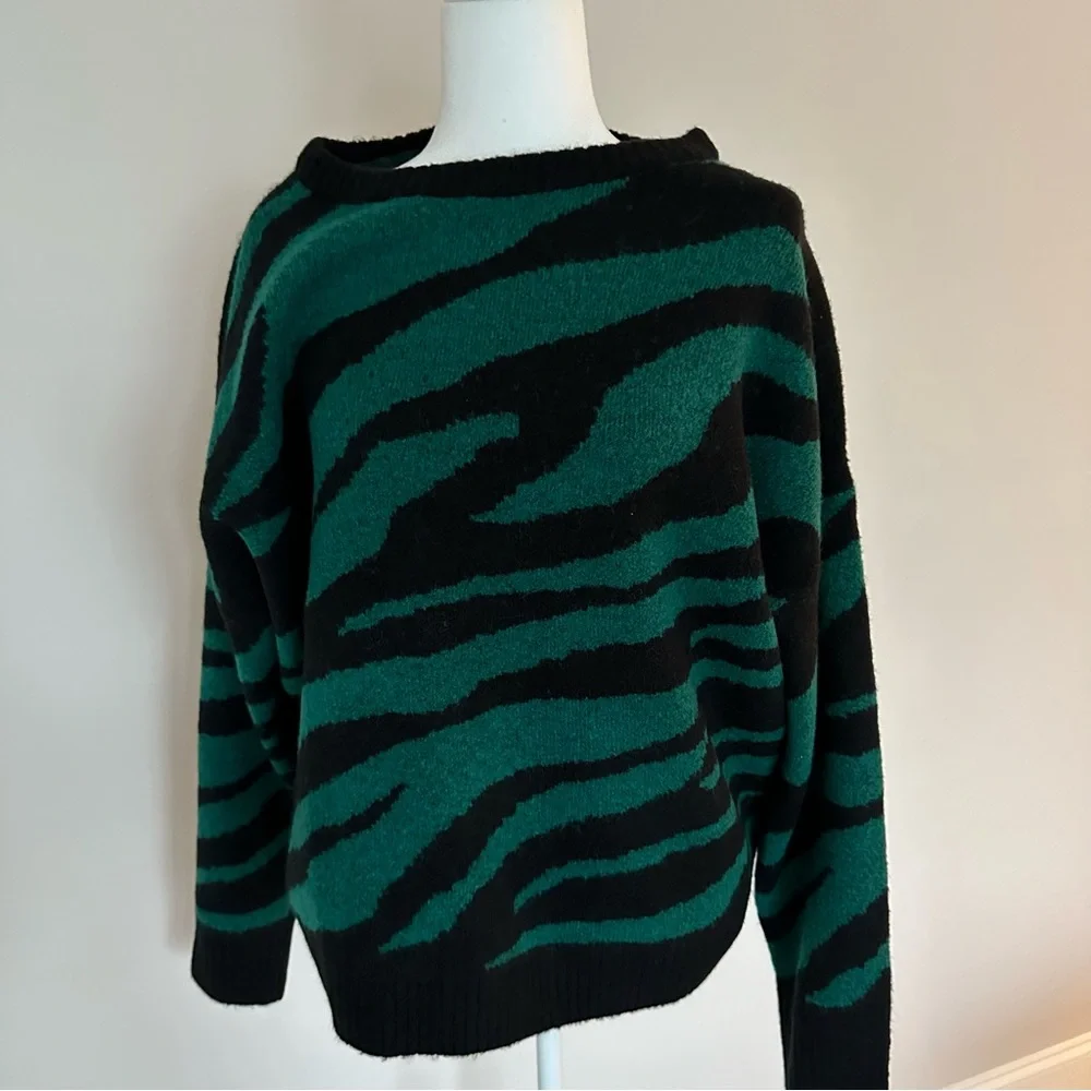 Spring + Mercer sweater - Picture 2 of 4